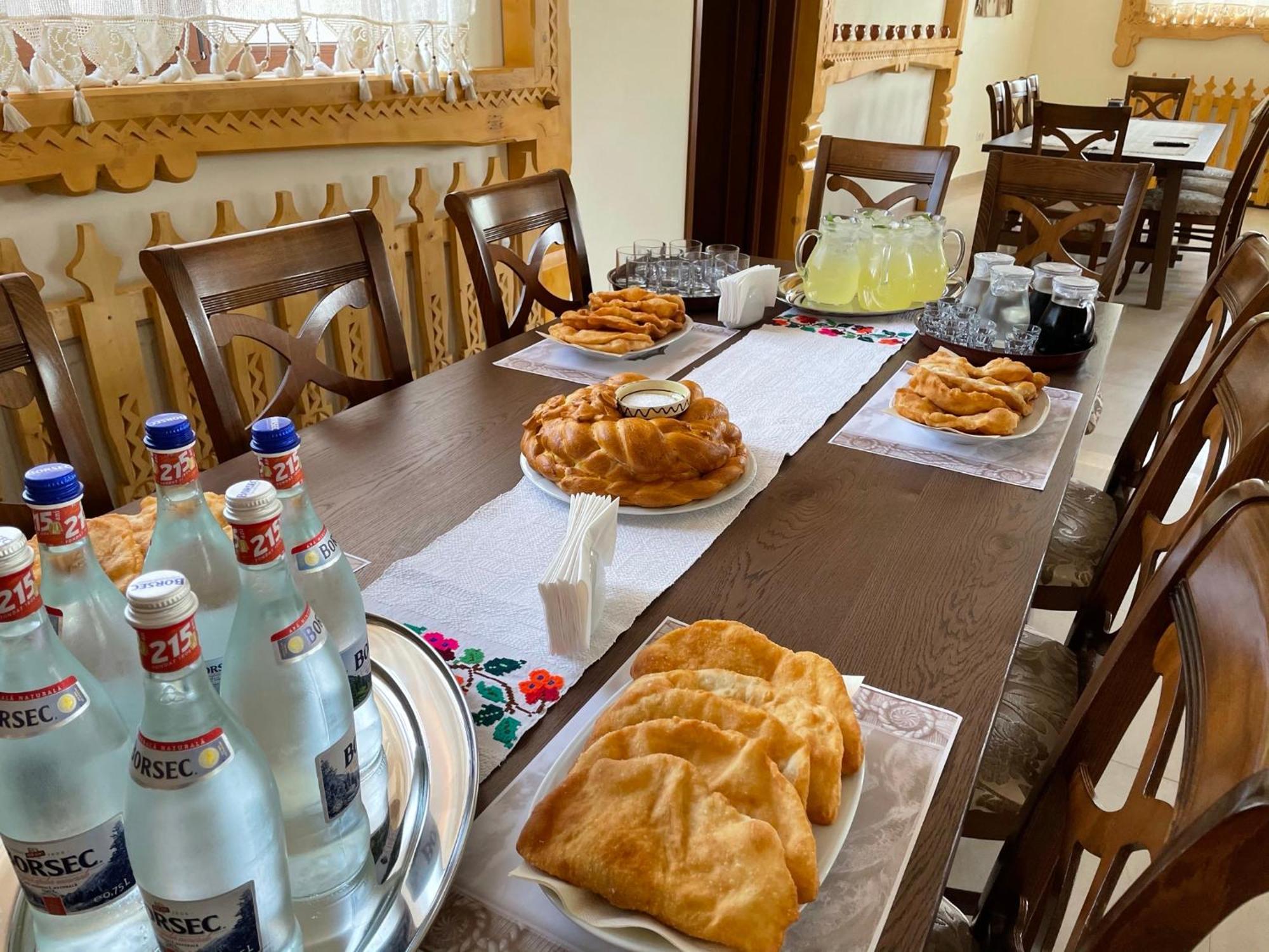 Pensiunea Valea Muntelui Birsana Экстерьер фото