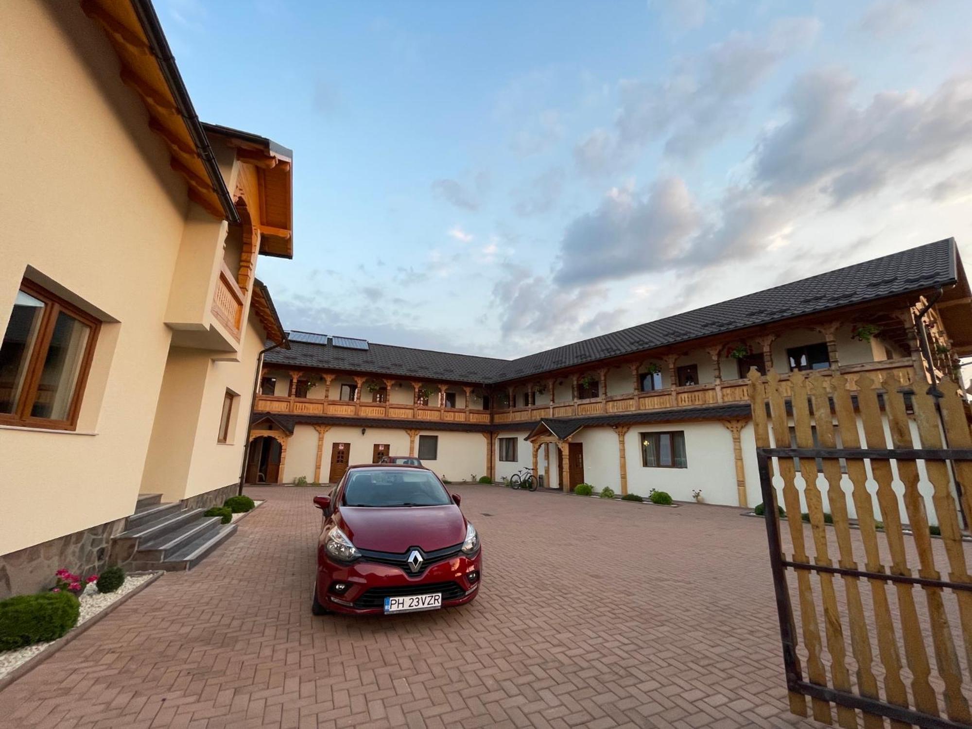 Pensiunea Valea Muntelui Birsana Экстерьер фото